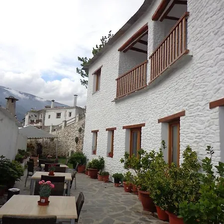 Hotel Estrella De Nieves Pampaneira