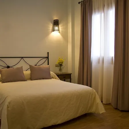 Hotel Estrella De Nieves 3*